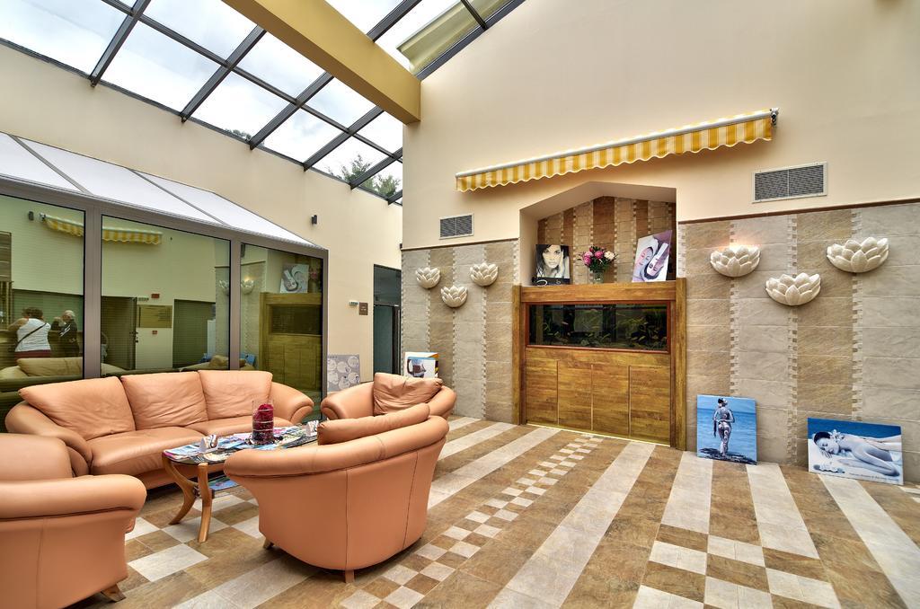 פרימורסקו Les Magnolias Hotel מראה חיצוני תמונה
