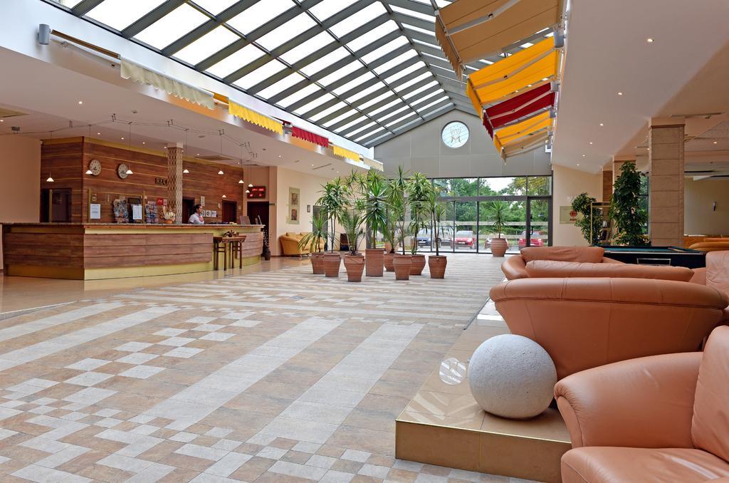 פרימורסקו Les Magnolias Hotel מראה חיצוני תמונה