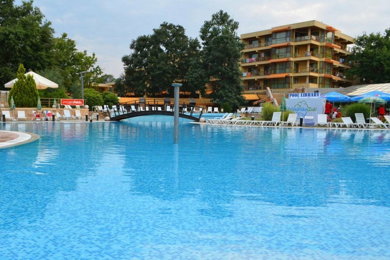 פרימורסקו Les Magnolias Hotel מראה חיצוני תמונה